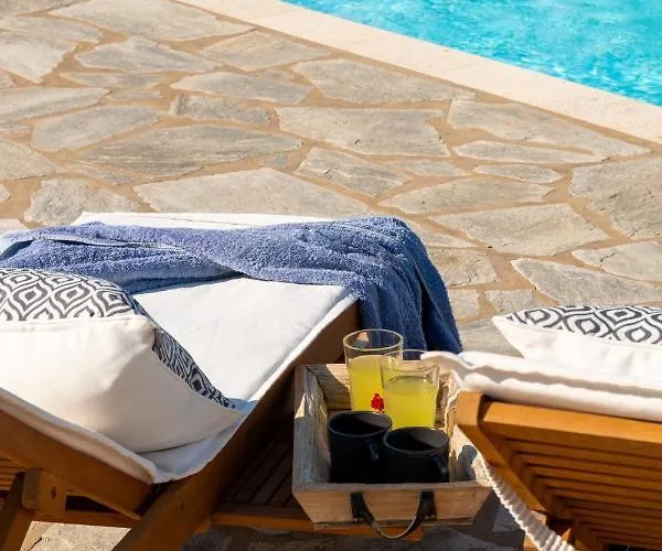 Kallirroe Deluxe With Sea View And Pool